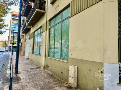 Local commercial - 348 m²