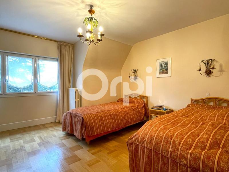 Maison - 178 m² - 6 pièces