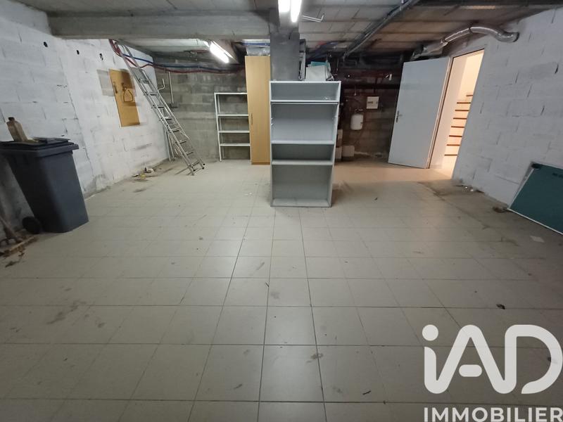 Maison - 200 m² - 7 pièces