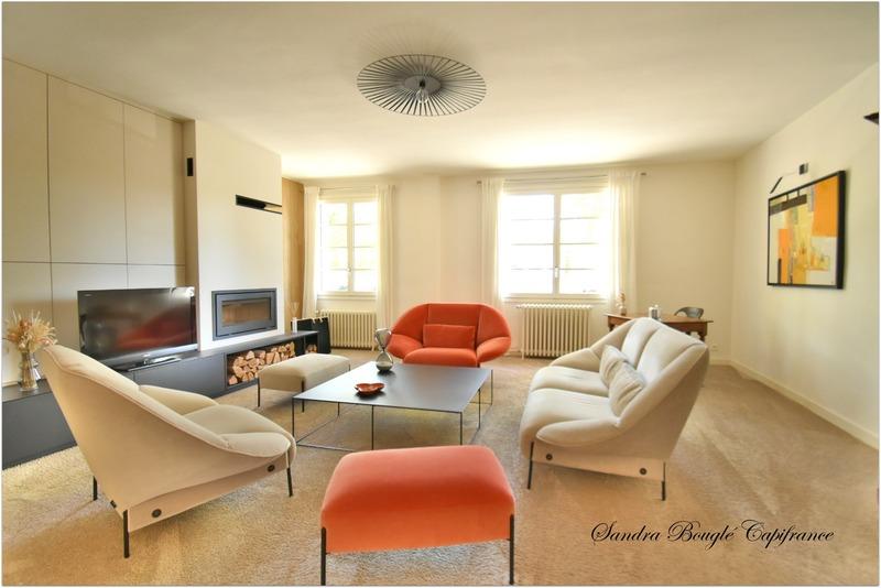 Maison de ville - 239 m² - 8 pièces