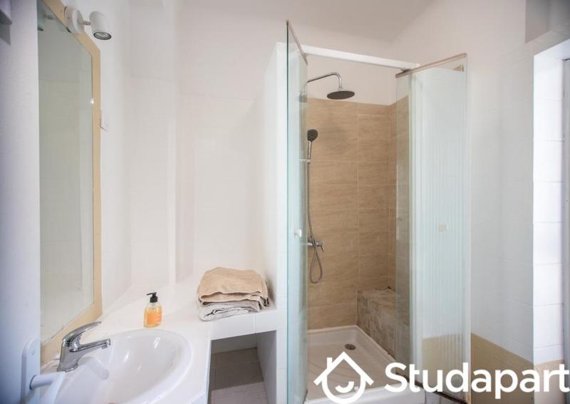 Chambre - 17 m² - 1 pièce