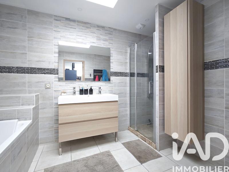 Maison de ville - 138 m² - 4 pièces