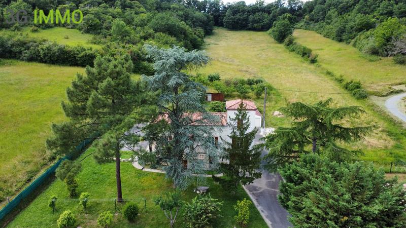 Villa - 257 m² - 10 pièces