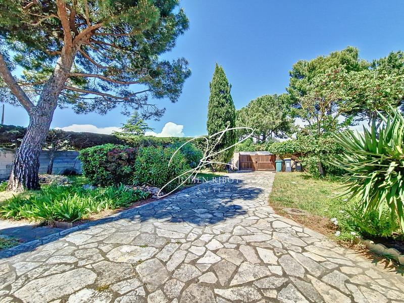 Maison - 139 m² - 5 pièces