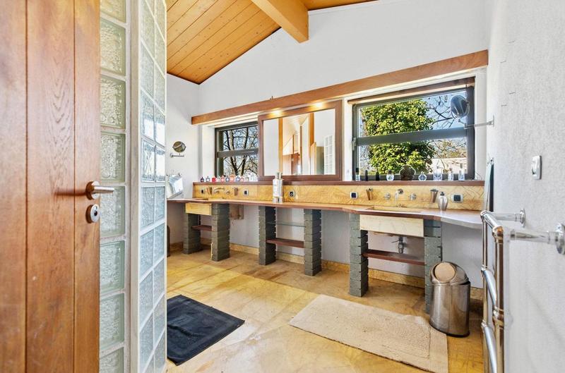 Maison - 464 m² - 14 pièces