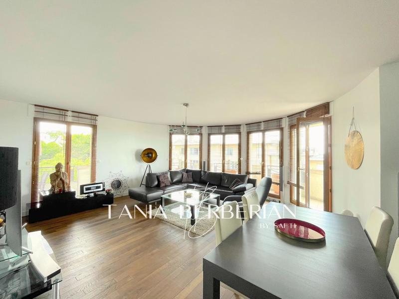 Appartement - 82 m² - 3 pièces