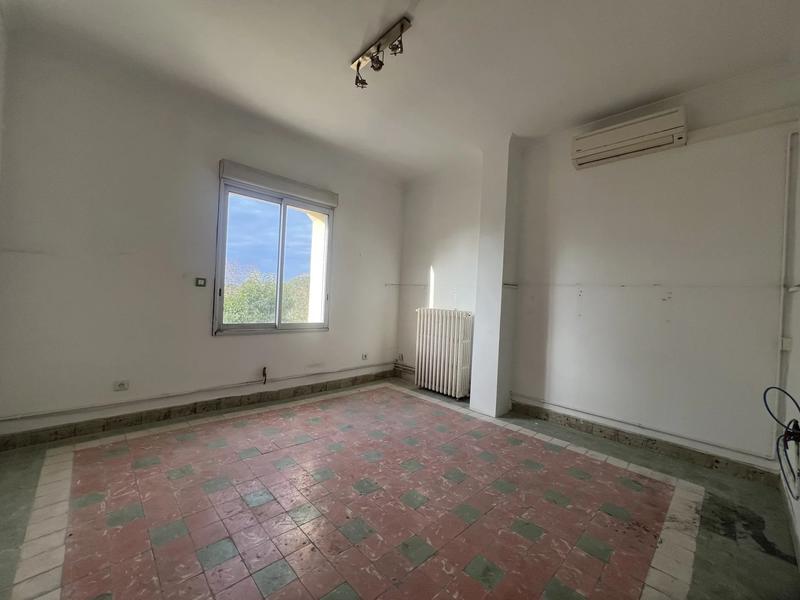 Villa - 199 m² - 6 pièces