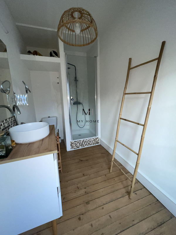 Maison - 140 m² - 5 pièces