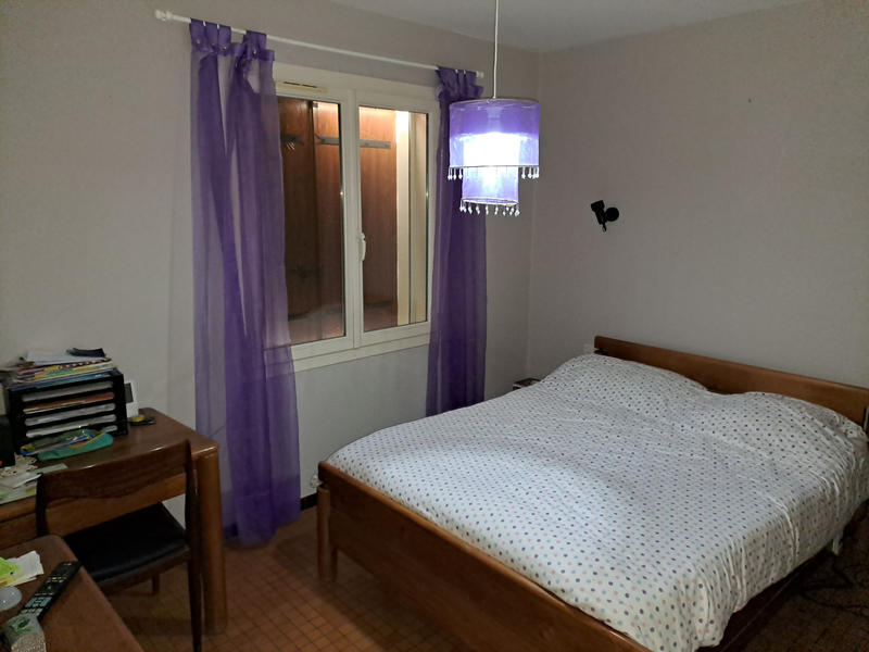 Maison - 180 m² - 9 pièces