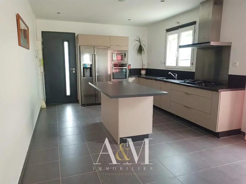 Maison - 87 m² - 4 pièces