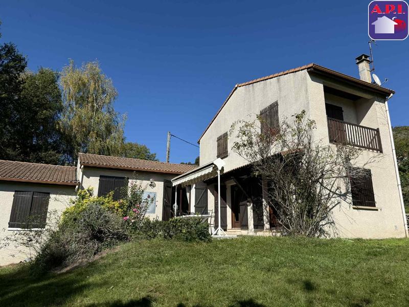 Maison - 136 m² - 6 pièces