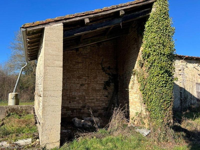 Maison en pierre - 72 m² - 2 pièces