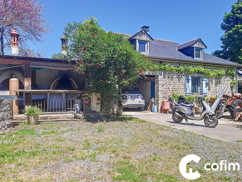 Maison ancienne - 244 m² - 7 pièces