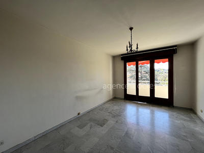 Appartement - 74 m² - 3 pièces