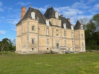 Château - 280 m² - 14 pièces