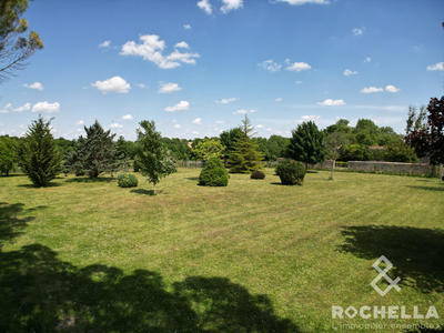 Maison ancienne - 305 m² - 11 pièces