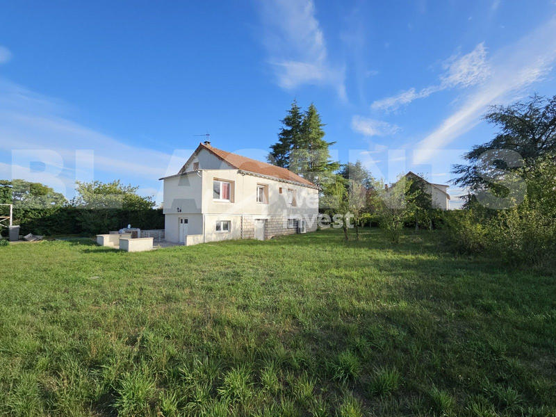Maison - 179 m² - 7 pièces