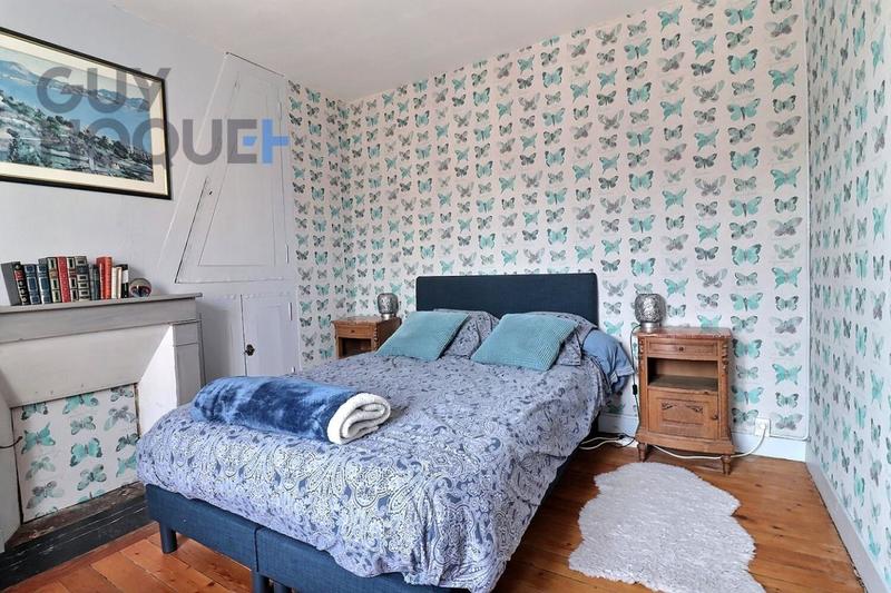 Maison - 177 m² - 7 pièces