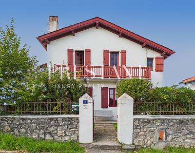 Maison - 106 m² - 5 pièces