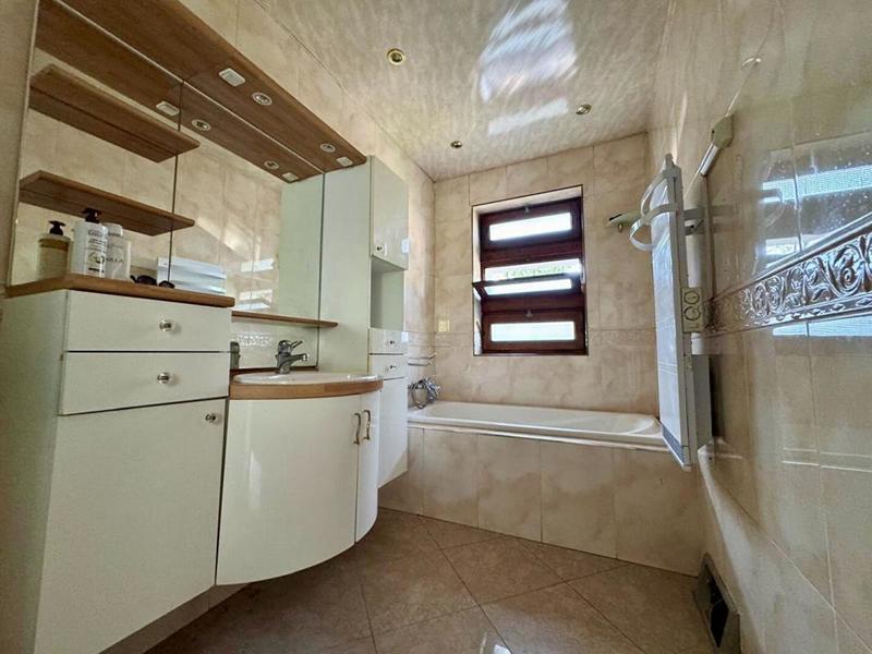 Maison - 175 m² - 5 pièces