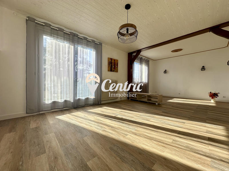 Maison - 95 m² - 5 pièces