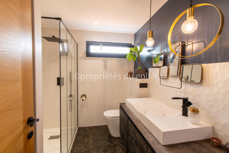 Maison - 169 m² - 6 pièces