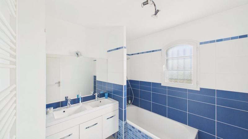 Maison - 191 m² - 6 pièces