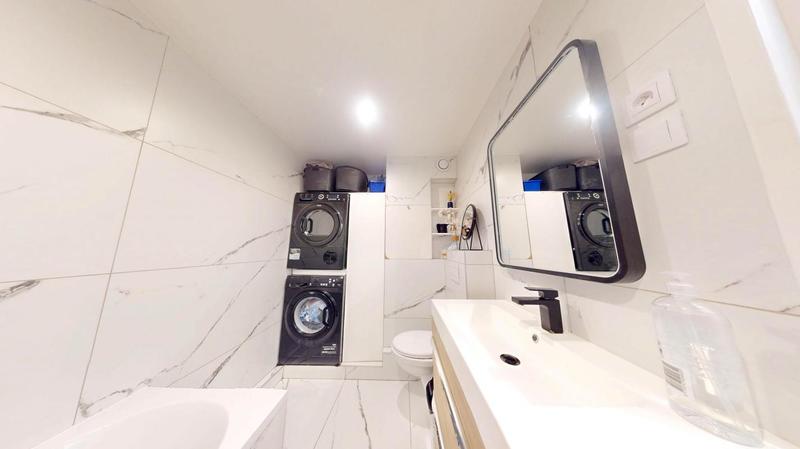 Appartement - 90 m² - 4 pièces