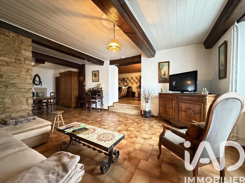 Maison de campagne - 200 m² - 5 pièces