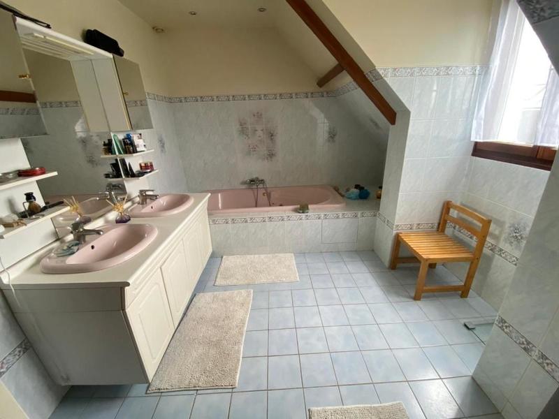 Maison - 168 m² - 5 pièces