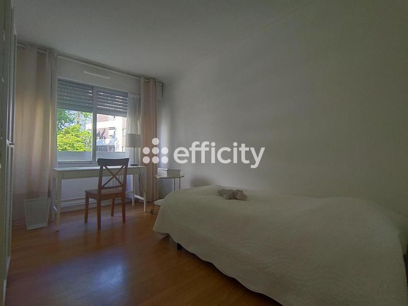 Appartement - 91 m² - 5 pièces