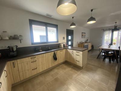 Propriété - 480 m² - 10 pièces