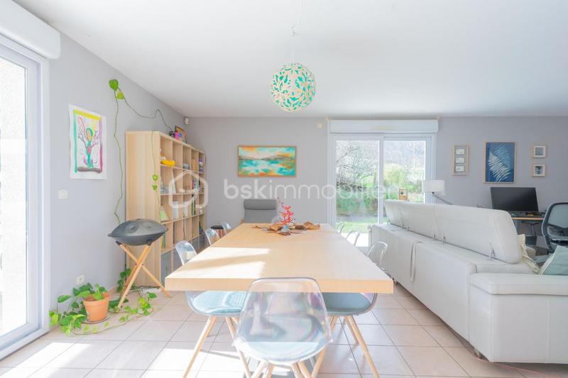 Maison traditionnelle - 110 m² - 4 pièces