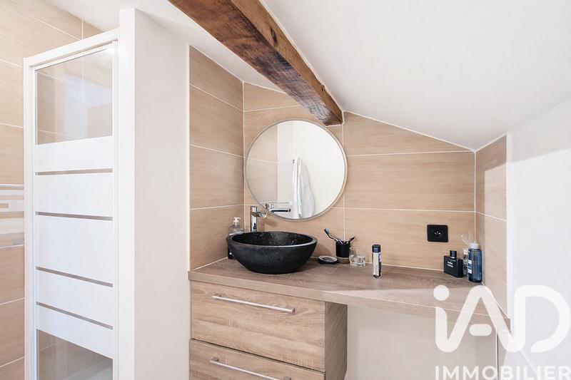 Maison - 97 m² - 5 pièces