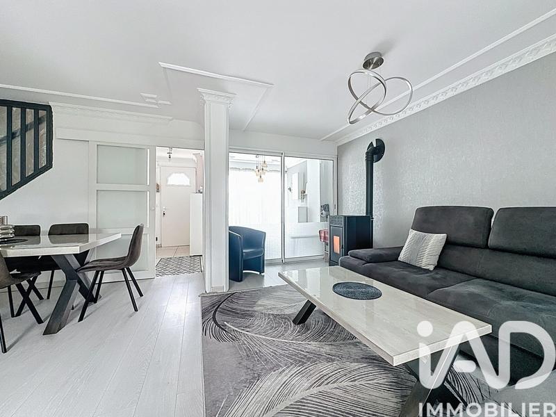 Maison - 92 m² - 4 pièces