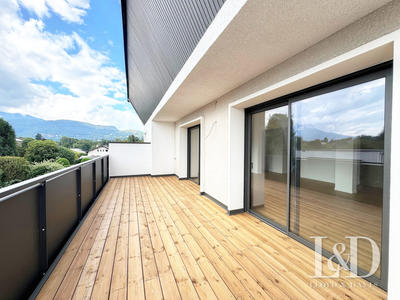 Appartement - 95 m² - 4 pièces