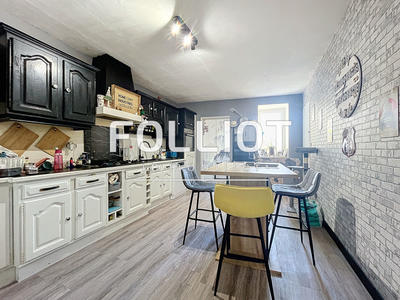 Maison - 97 m² - 4 pièces