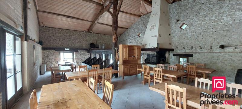 Maison - 339 m² - 8 pièces