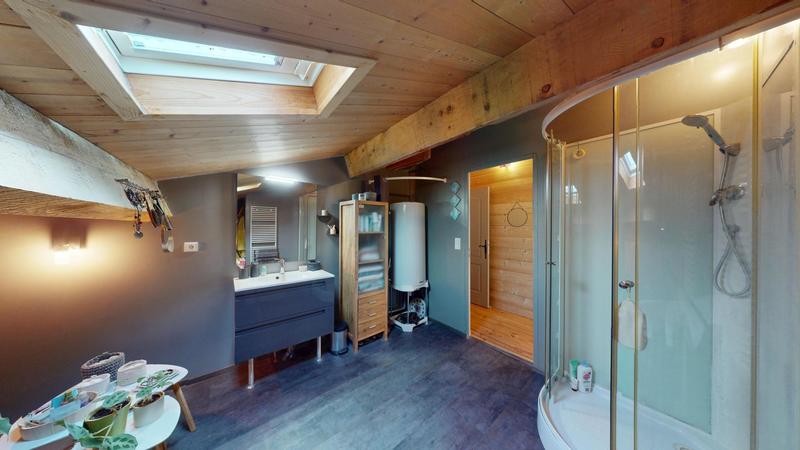 Maison - 273 m² - 9 pièces