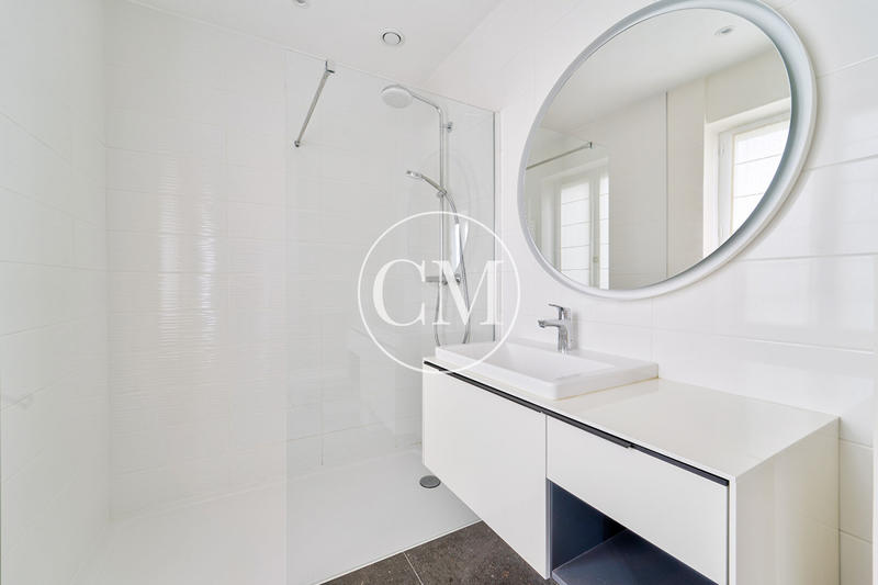 Hôtel particulier - 235 m² - 7 pièces