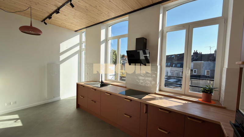 Appartement - 70 m² - 4 pièces