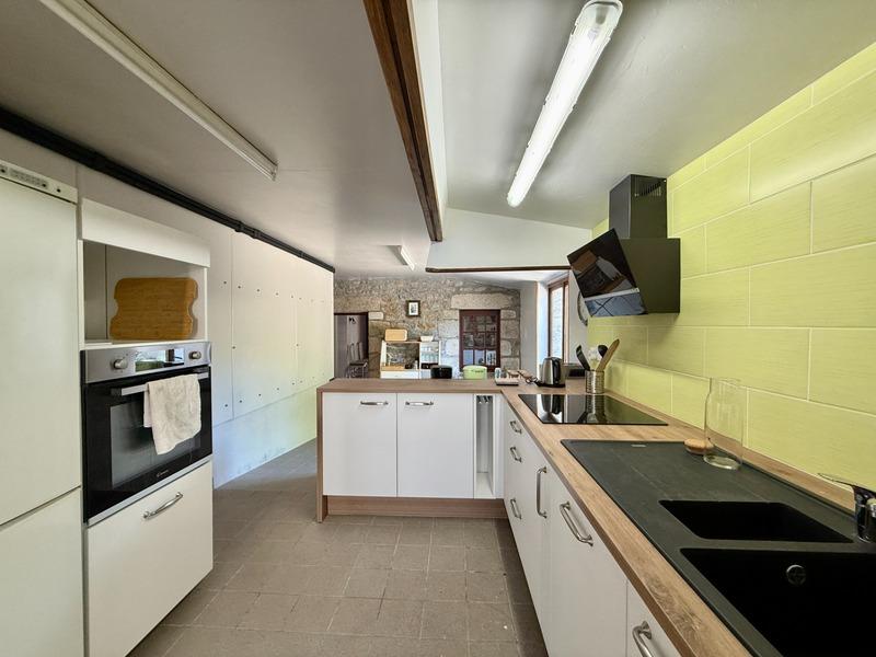 Maison - 459 m² - 14 pièces