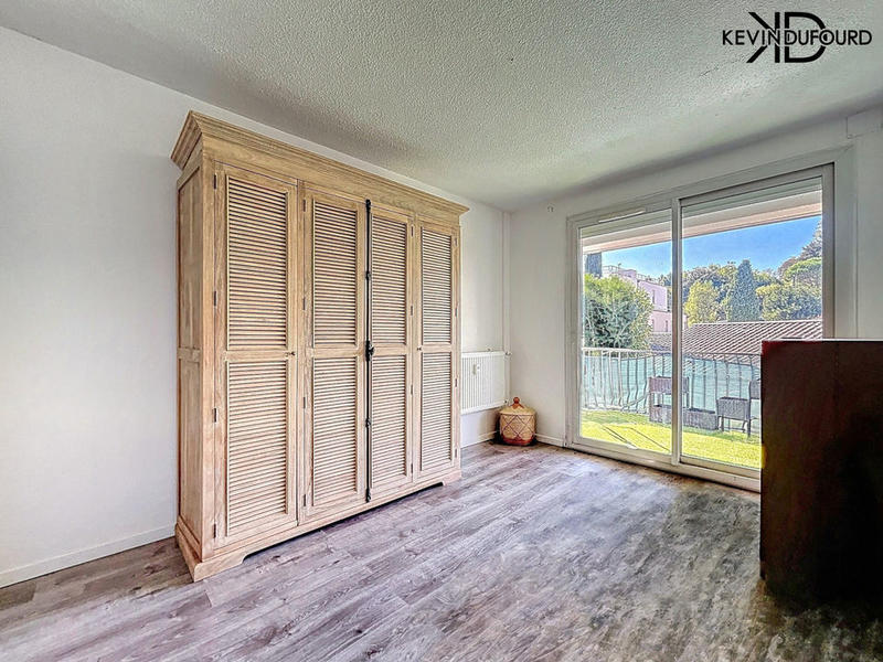 Appartement - 90 m² - 4 pièces