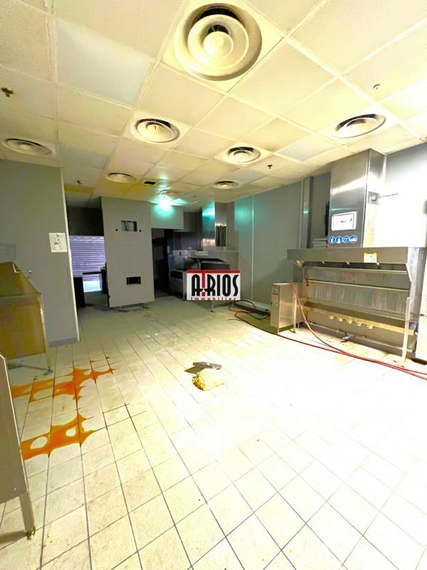 Local d'activité / Entrepôt - 650 m²