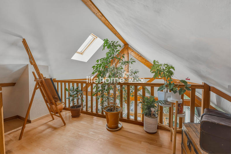 Maison - 215 m² - 8 pièces