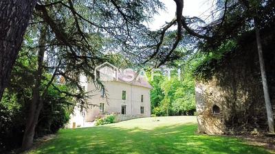 Maison de maîtres - 574 m² - 22 pièces