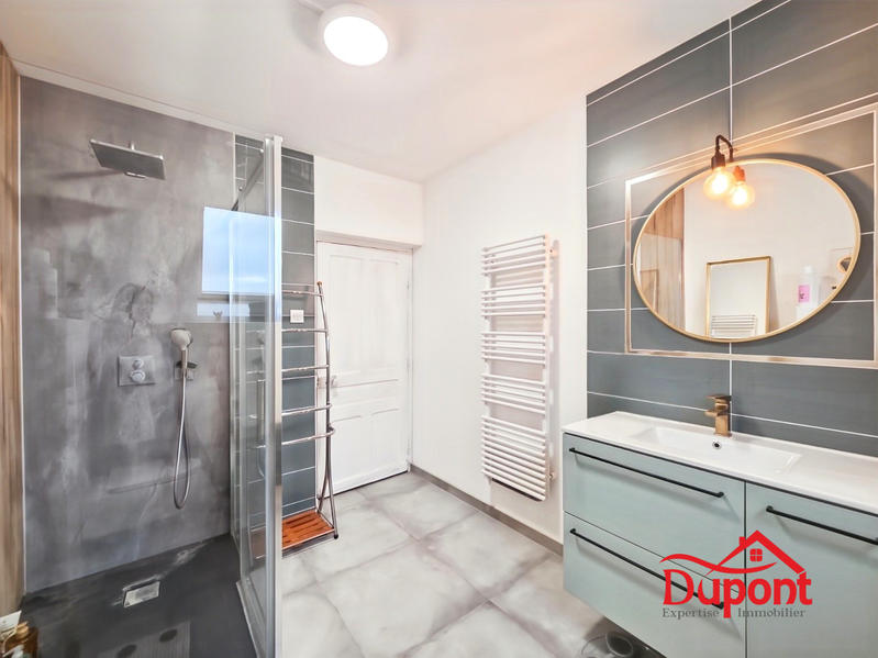 Maison - 344 m² - 11 pièces