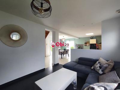 Maison - 92 m² - 4 pièces