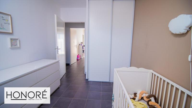 Appartement - 80 m² - 4 pièces