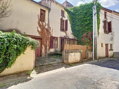 Maison en pierre - 111 m² - 5 pièces